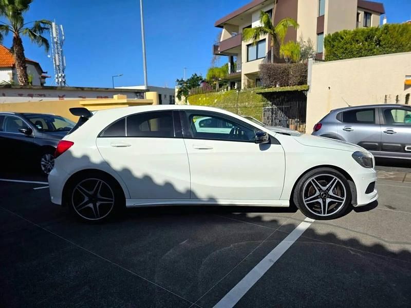 Usado Mercedes A180 136 HP (100 kW) 2014 Branco