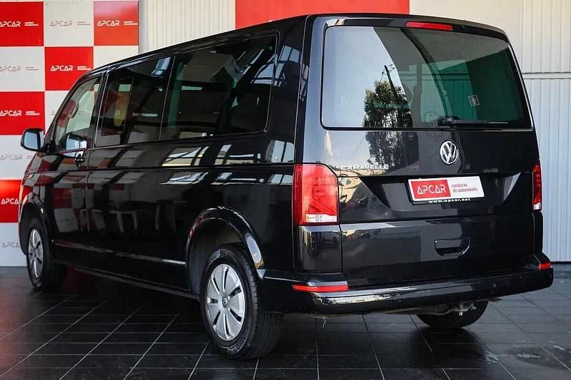 Usado VW T6.1 150 HP (110 kW) 2022 Preto Van