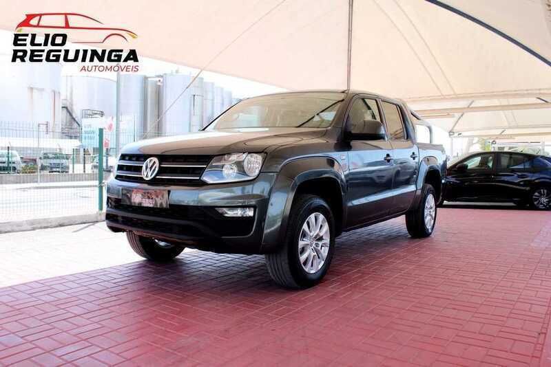 Cinzento Usado 2018 VW Amarok Pickup | € 31.500 - Imagem 1/4