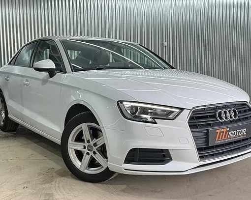 Usado Audi A3 Sport 116 HP (85 kW) 2016 Branco Coupé