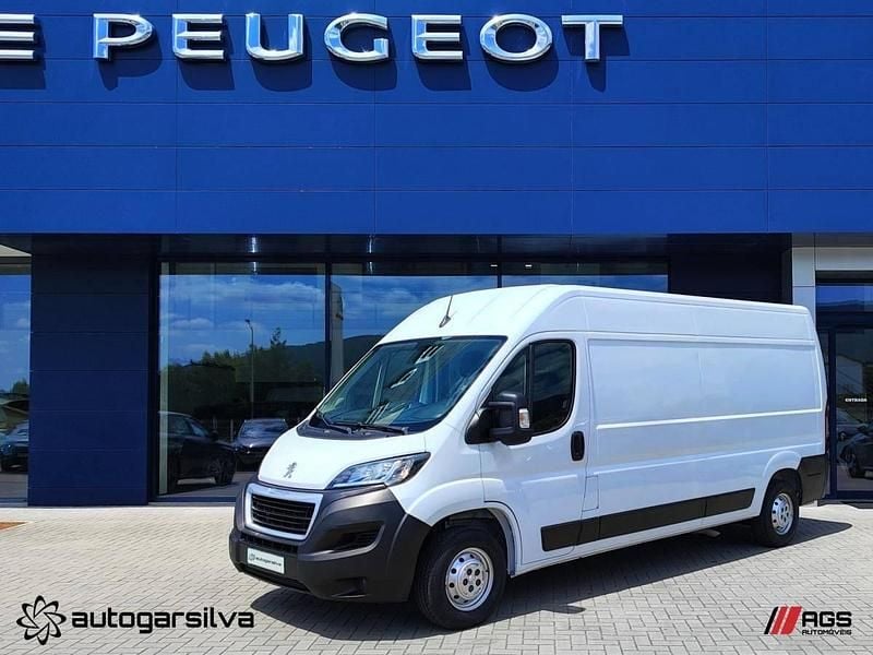 Branco Usado 2022 Peugeot Boxer Premium Van | € 23.900 (Preço elevado) - Imagem 1/4