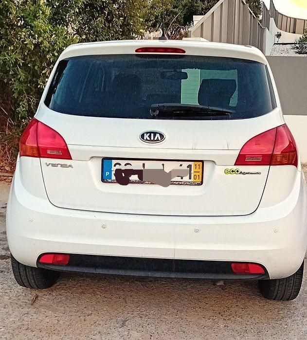 Usado 2011 Kia Venga Citadino | € 6.900 - Imagem 1/4