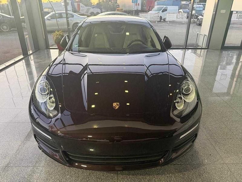 Usado Porsche Panamera 300 HP (220 kW) 2015 Outra Citadino