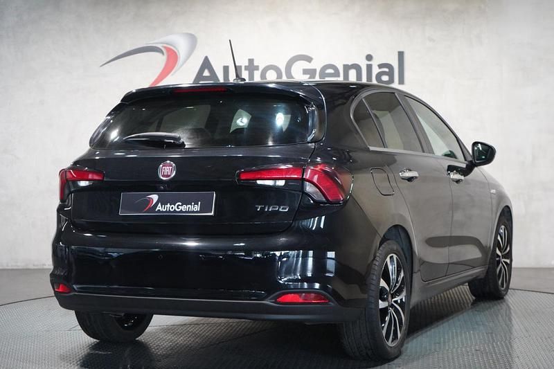 Usado Fiat Tipo Lounge 95 HP (69 kW) 2021 Preto Citadino