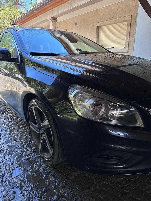 Usado Volvo V60 R-Design 163 HP (119 kW) 2011 Carrinha