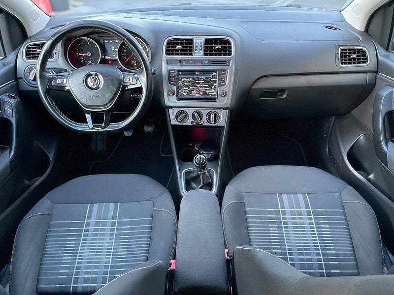 Usado VW Polo LOUNGE 90 HP (66 kW) 2015 Cinza Citadino
