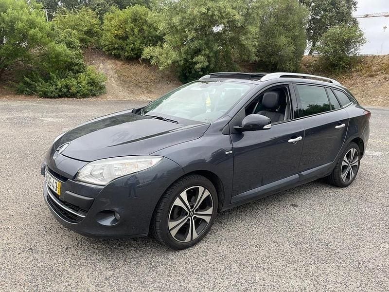 Usado 2012 Renault Mégane III Bose Edition Sedan | € 5.750 (Bom preço) - Imagem 1/4