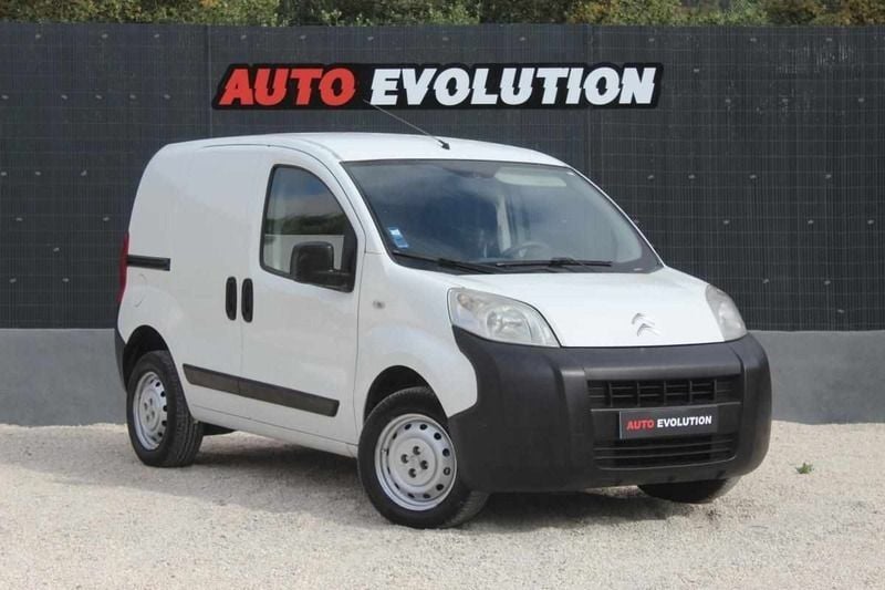 Branco Usado 2009 Citroën Nemo Monovolume | € 5.250 - Imagem 1/4
