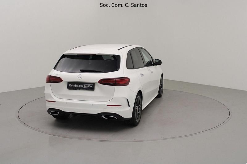 Usado Mercedes B180 AMG 116 HP (85 kW) 2023 Branco Monovolume