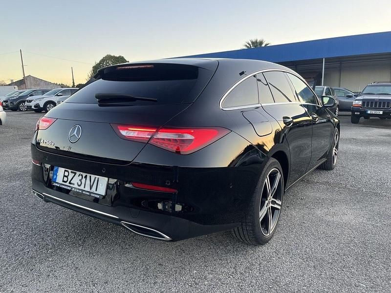 Usado Mercedes CLA250e Shooting Brake Progressive 218 HP (160 kW) 2021 Preto Carrinha