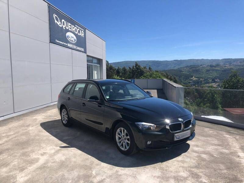 Preto Usado 2013 BMW 318 Sedan | € 16.250 (Caro) - Imagem 1/4