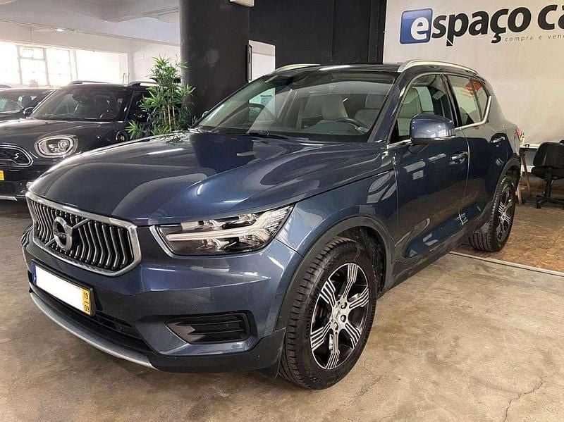Azul Usado 2019 Volvo XC40 SUV | € 24.950 (Bom preço) - Imagem 1/4