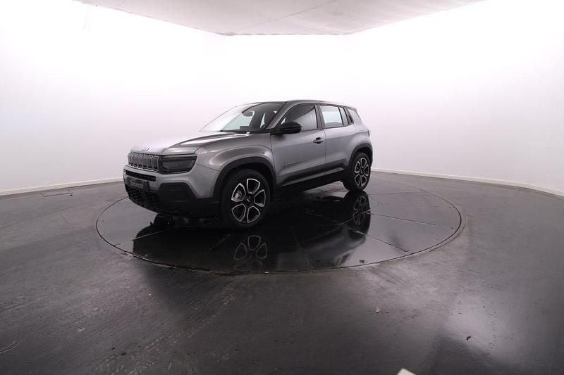 Cinzento Usado 2024 Jeep Avenger SUV | € 24.500 (Preço justo) - Imagem 1/4