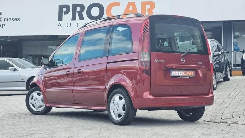 Usado Mercedes Vaneo 91 HP (66 kW) 2002 Vermelho Monovolume