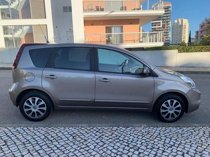 Usado Nissan Note 88 HP (64 kW) 2009 Citadino