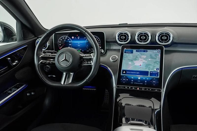 Usado Mercedes C300e 313 HP (230 kW) 2025 Preto