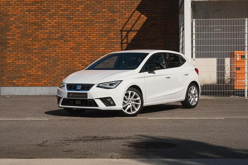 Branco Usado 2022 Seat Ibiza FR | € 16.500 (Preço justo) - Imagem 1/4