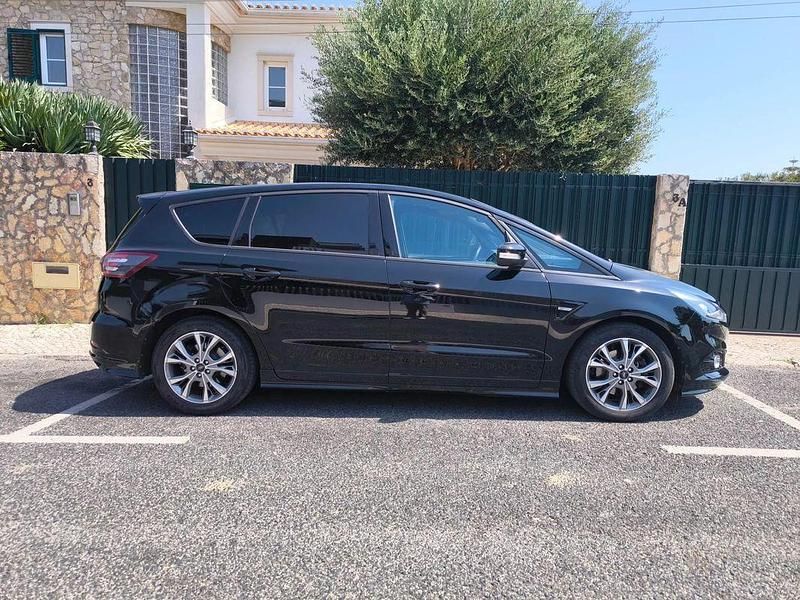 Usado Ford S-MAX ST-Line 150 HP (110 kW) 2019 Preto Monovolume