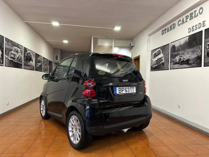Usado Smart ForTwo Coupé Pure 61 HP (44 kW) 2011 Preto Coupé