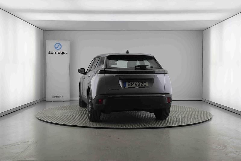 Usado Peugeot e-2008 Active 114 kW (156 HP) 2024 Outra SUV