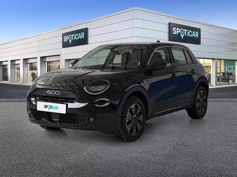 Preto Usado 2025 Fiat 600 SUV | € 24.500 (Preço justo) - Imagem 1/4