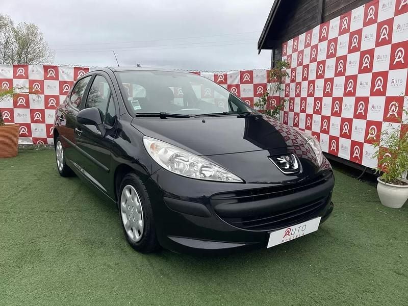 Preto Usado 2009 Peugeot 207 | € 5.990 (Preço justo) - Imagem 1/4