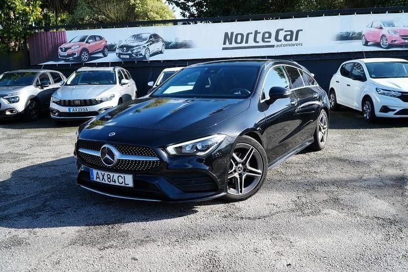 Usado Mercedes CLA180 Shooting Brake AMG line 116 HP (85 kW) 2023 Preto Carrinha