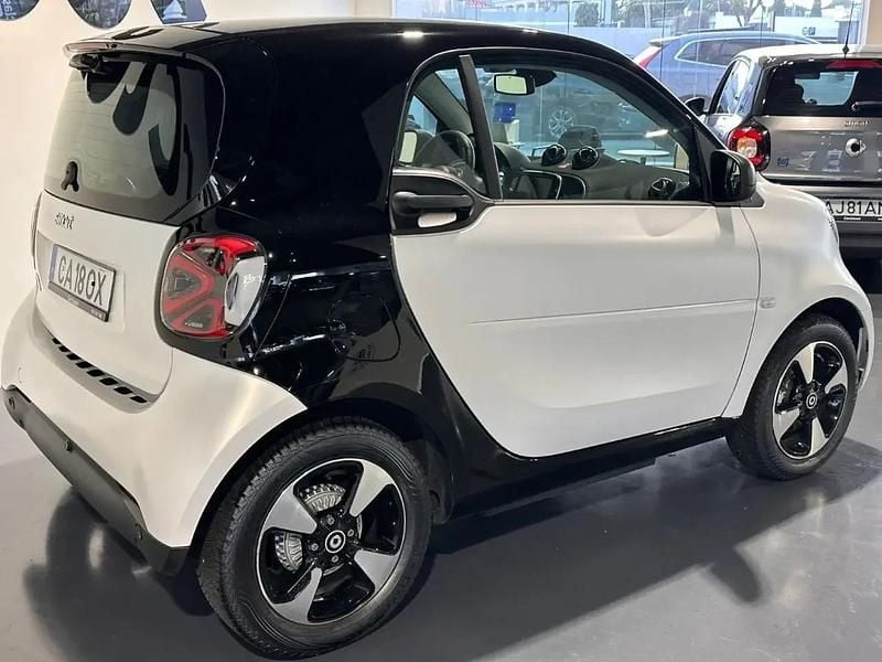 Usado Smart ForTwo Electric Drive 60 kW (82 HP) 2023 Branco Coupé