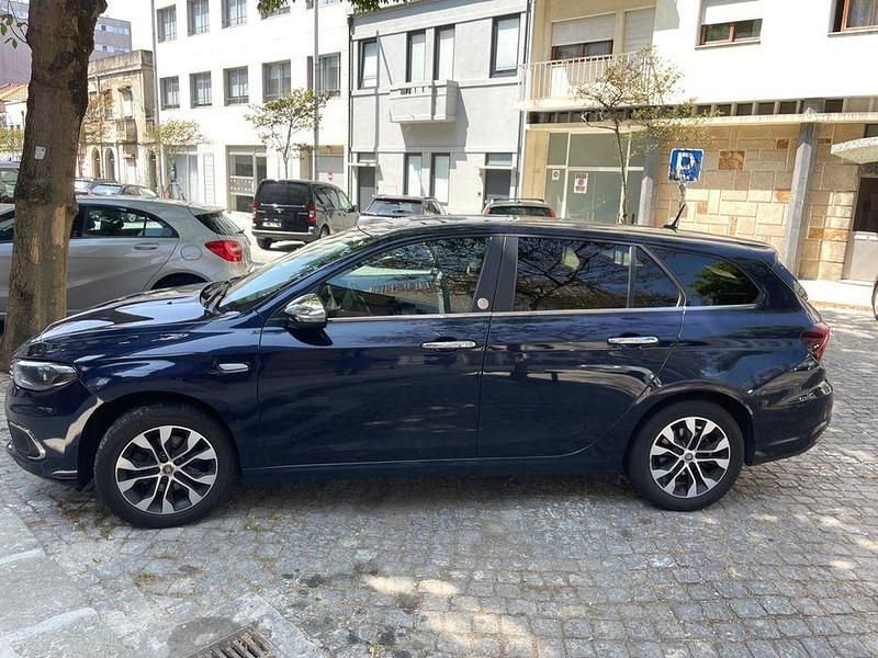 Usado 2021 Fiat Tipo Mirror Sedan | € 15.900 - Imagem 1/4