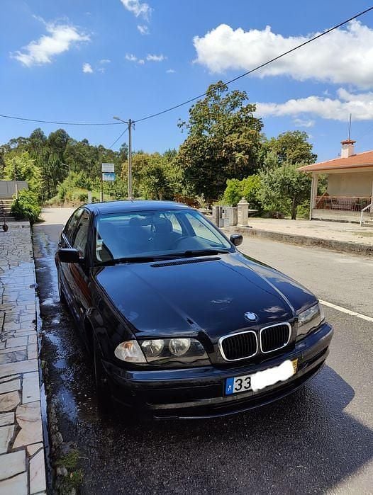 Usado 2000 BMW 320 Sedan | € 3.000 (Preço justo) - Imagem 1/4