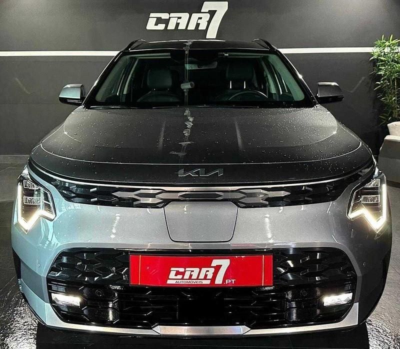 Usado Kia e-Niro 150 kW (204 HP) 2024 Cinza SUV