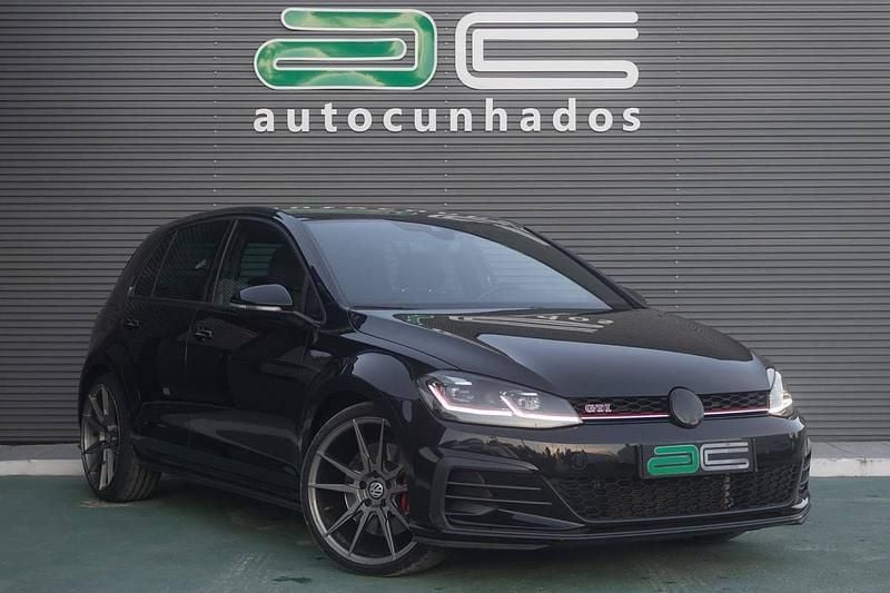Usado VW Golf VIII GTI 245 HP (180 kW) 2020 Preto