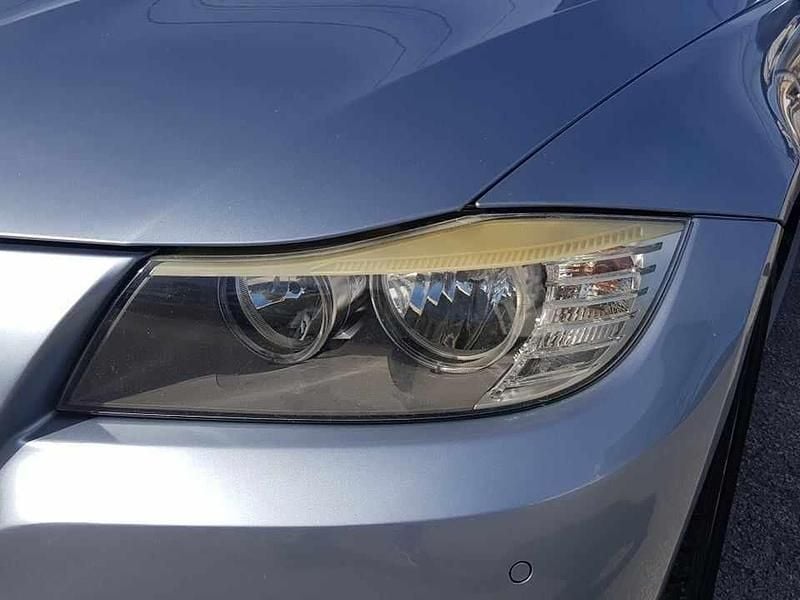 Usado BMW 318 143 HP (105 kW) 2011 Azul Sedan