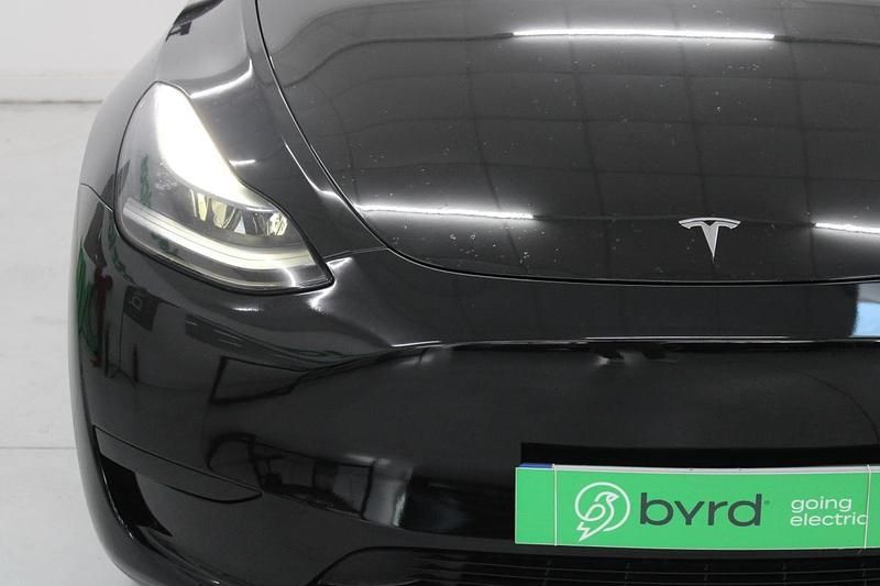 Usado Tesla Model Y Standard Range 219 kW (299 HP) 2023 Preto SUV