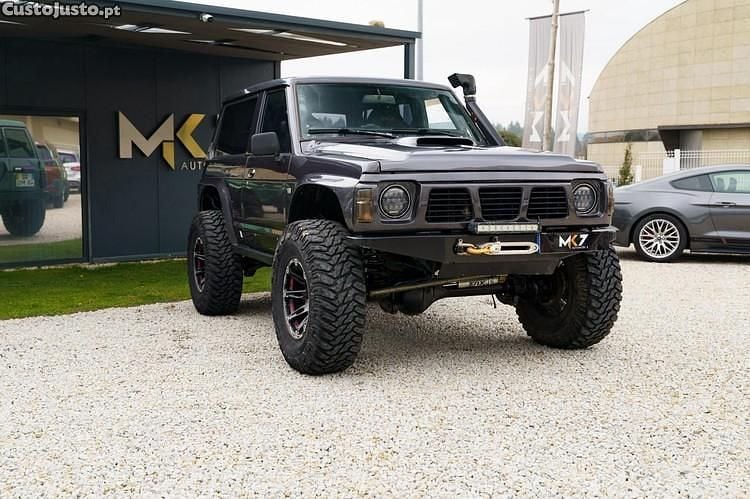 Cinza Usado 1992 Nissan Patrol SUV | € 43.990 - Imagem 1/1