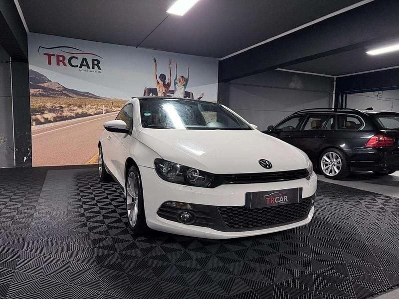 Branco Usado 2009 VW Scirocco R-line Coupé | € 16.990 (Preço justo) - Imagem 1/4
