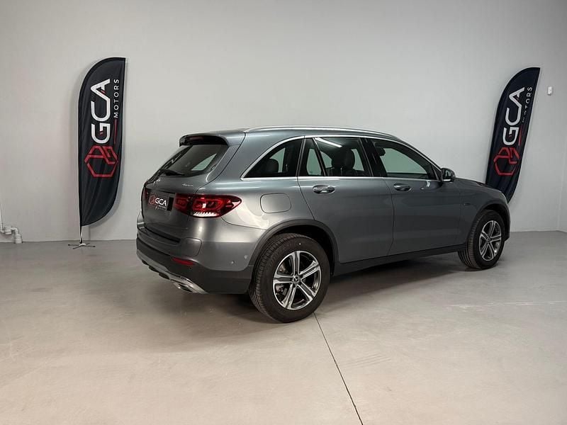 Usado Mercedes GLC300 320 HP (235 kW) 2021 Cinza SUV