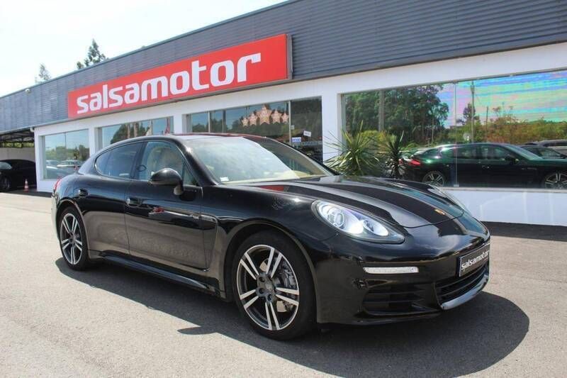 Preto Usado 2013 Porsche Panamera Sedan | € 42.500 (Preço justo) - Imagem 1/4