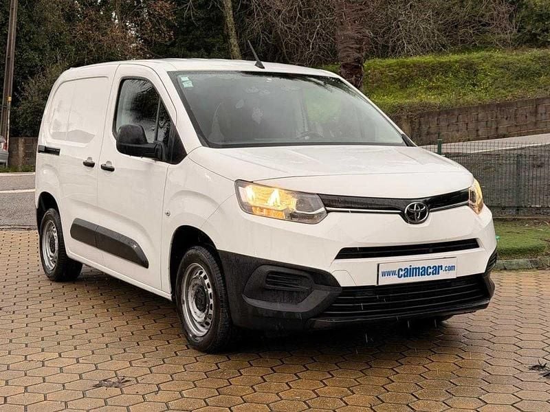 Branco Usado 2021 Toyota Proace Monovolume | € 11.250 (Bom preço) - Imagem 1/4