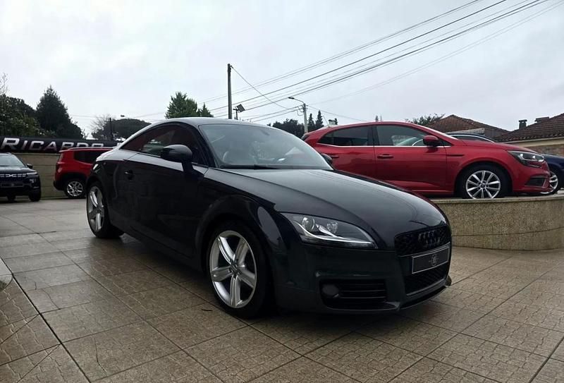 Usado Audi TT 170 HP (125 kW) 2011 Cinza escuro Coupé
