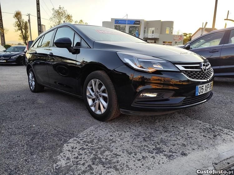 Preto Usado 2019 Opel Astra Dynamic Carrinha | € 9.900 (Preço justo) - Imagem 1/1