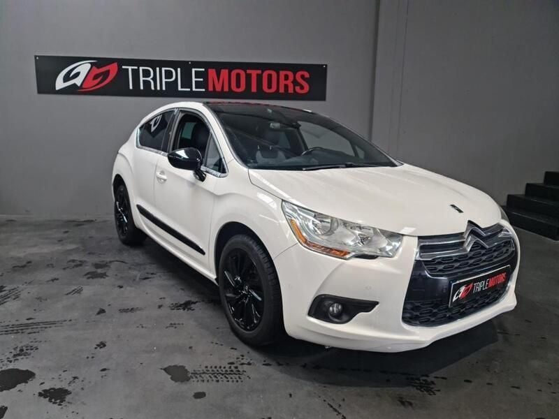 Branco Usado 2014 Citroën DS4 Chic Citadino | € 11.500 - Imagem 1/4