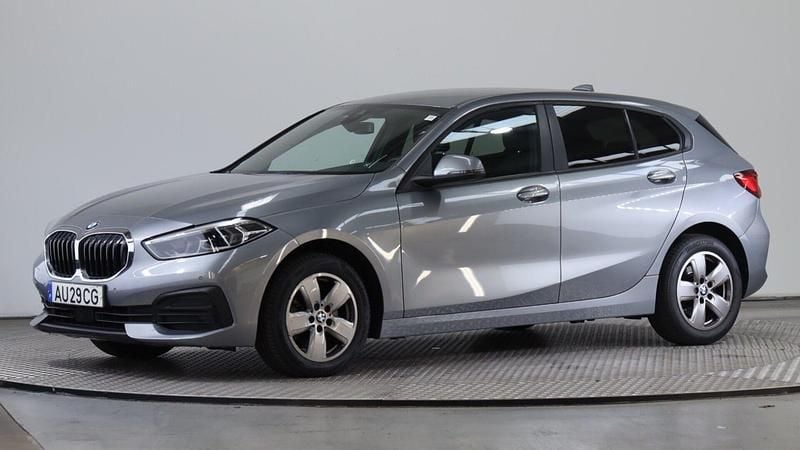 Cinza Usado 2022 BMW 116 Advantage Citadino | € 22.990 (Preço justo) - Imagem 1/4