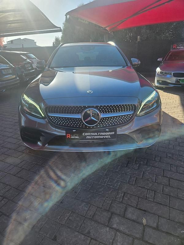 Cinza Usado 2021 Mercedes C300e AMG line Carrinha | € 34.990 (Preço justo) - Imagem 1/4