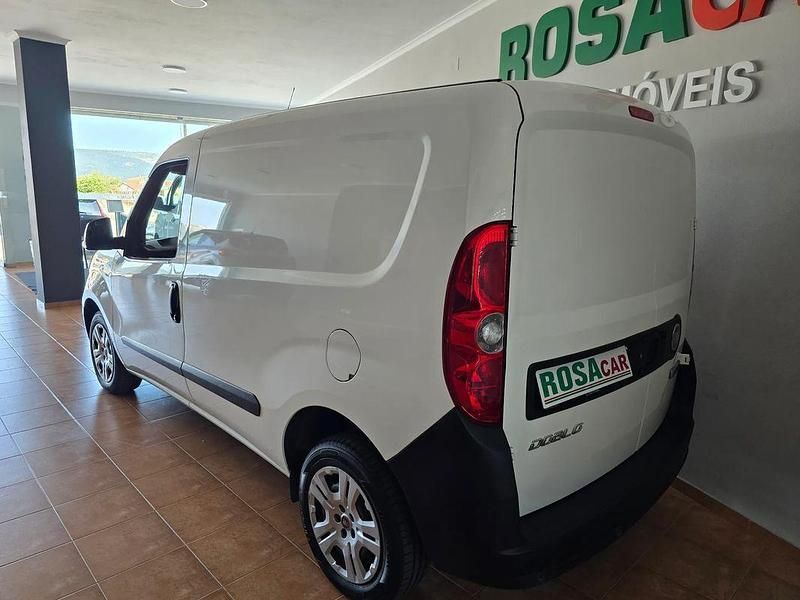 Usado Fiat Doblò 95 HP (69 kW) 2021 Branco Monovolume