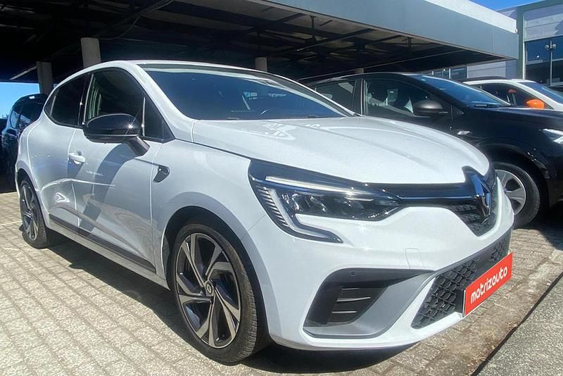 Branco Usado 2023 Renault Clio V RS Line | € 18.499 (Preço justo) - Imagem 1/4
