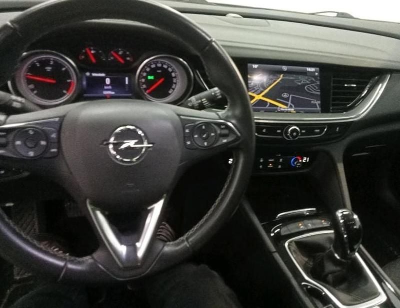 Usado Opel Insignia Business Edition 110 HP (80 kW) 2018 Cinzento Carrinha