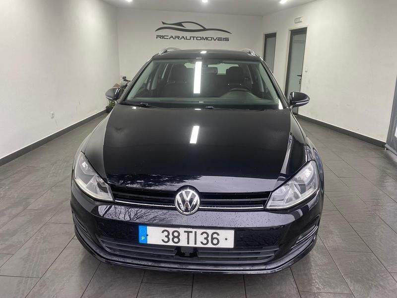 Usado VW Golf VII 105 HP (77 kW) 2014 Preto Carrinha