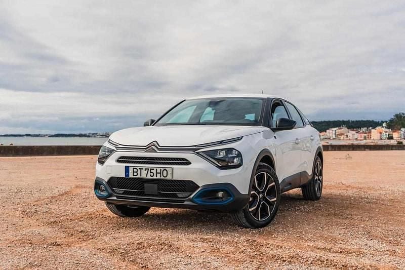 Branco Usado 2023 Citroën e-C4 Citadino | € 19.790 (Preço justo) - Imagem 1/4