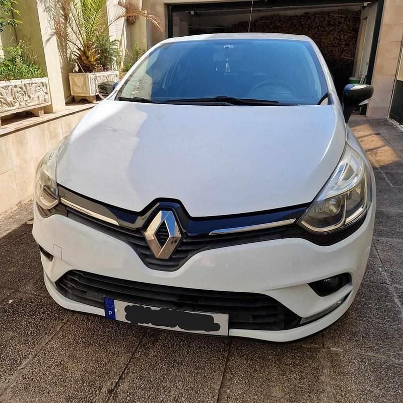 Branco Usado 2019 Renault Clio IV Citadino | € 12.000 (Preço justo) - Imagem 1/4